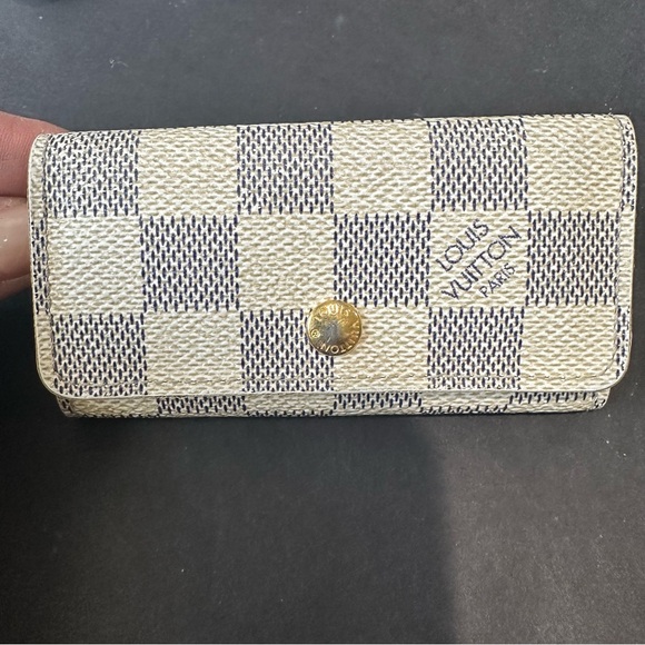 Louis Vuitton Damier Azur 4 Key Holder - Picture 1 of 16